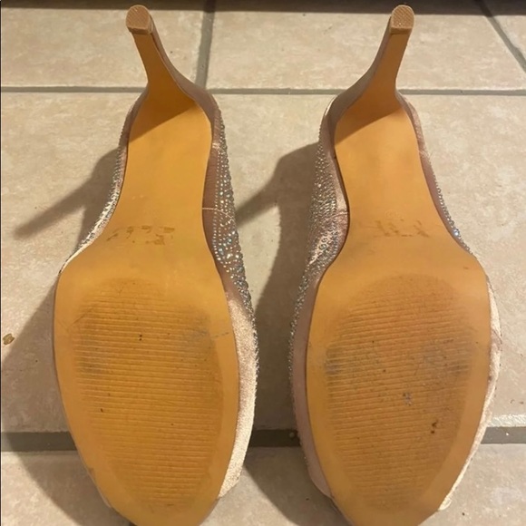 Champagne peep toe heels with rhinestones - Picture 2 of 7